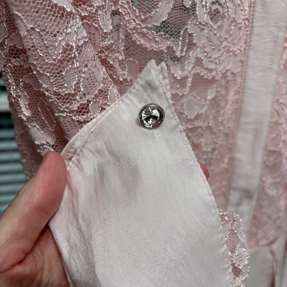 💗HOST PICK💗Elegant Pink Lace and Satin Dress - Picture 5 of 13